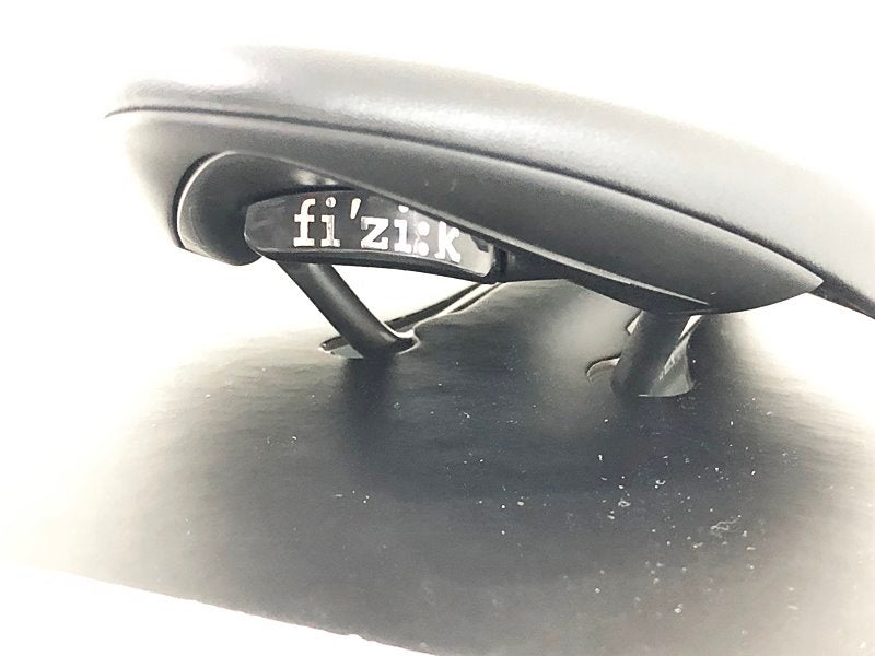 未使用品 フィジーク FIZIK アリオネ R5 ARIONE R5 サドル