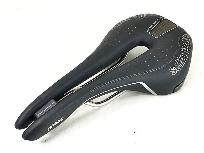 美品 セライタリア SELLE ITALIA ノーヴァス エンデュランス NOVUS