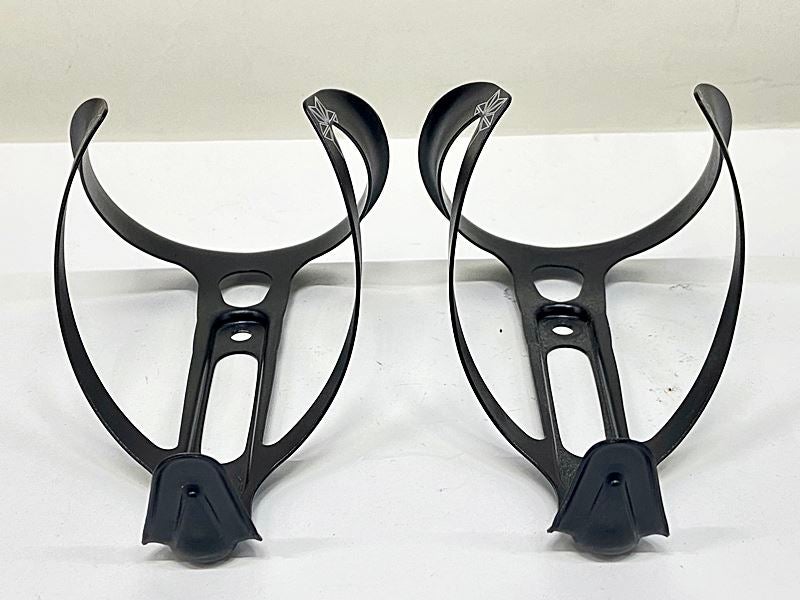 スパカズ SUPACAZ FLY CAGE ANO ボトルケージ 2個セット ブラック