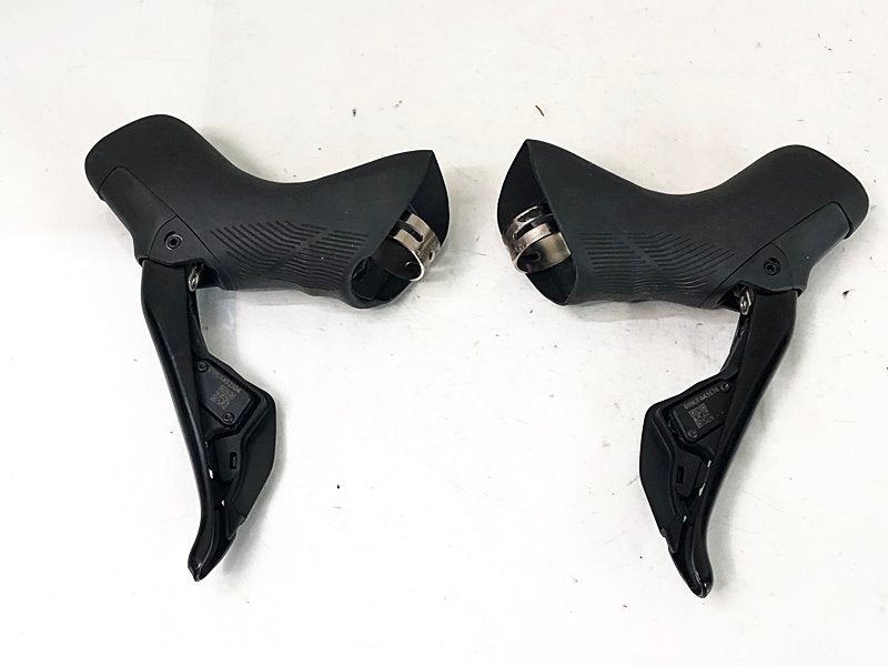 3*X様 超美品 Shimano 105 di2 R7170 レバー シマノ SHIMANO 105 Di2 ST-R7170 電動Di2 油圧DISC 変速レバー シフト