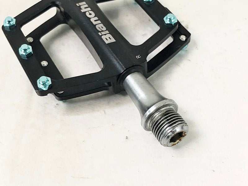 ビアンキ　ペダル ビアンキ BIANCHI アルミフラットペダル FLAT PEDAL ALLOY フラットペダル