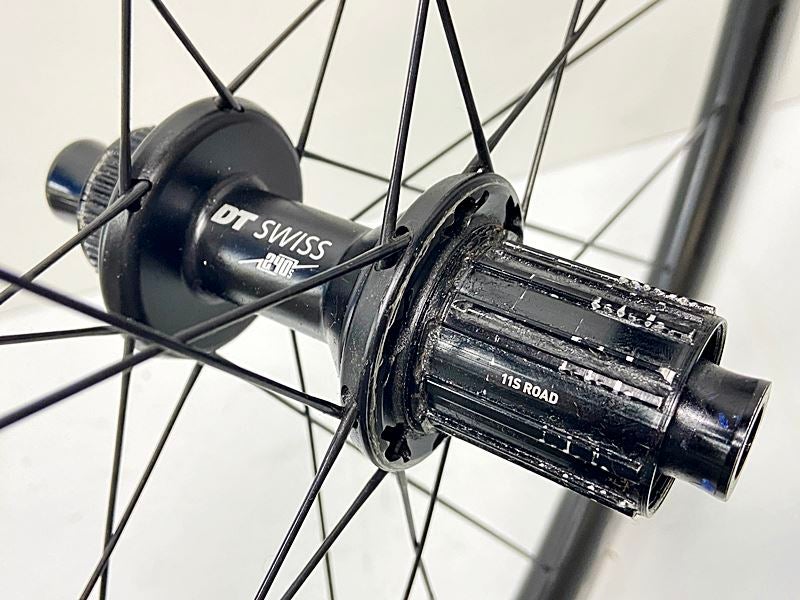 DT SWISS フロント：ARC 1100 DICUT DB リア：ERC 1100 DICUT DB