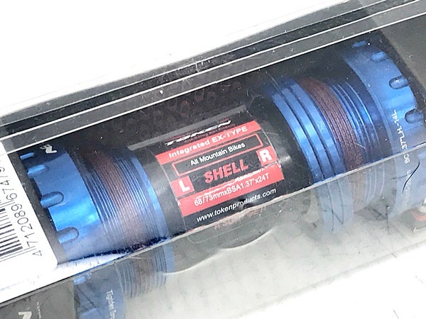 未使用 トーケン TOKEN ボトムブラケット BB TK878-EX BLUE BSA 68