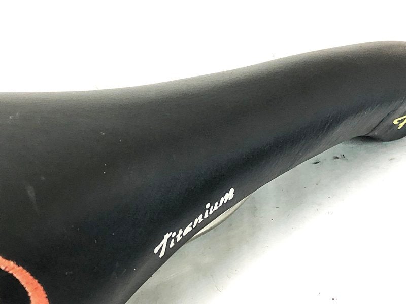 セラ イタリア SELLE ITALIA フライト チタニウム FLITE TITANIUM サドル