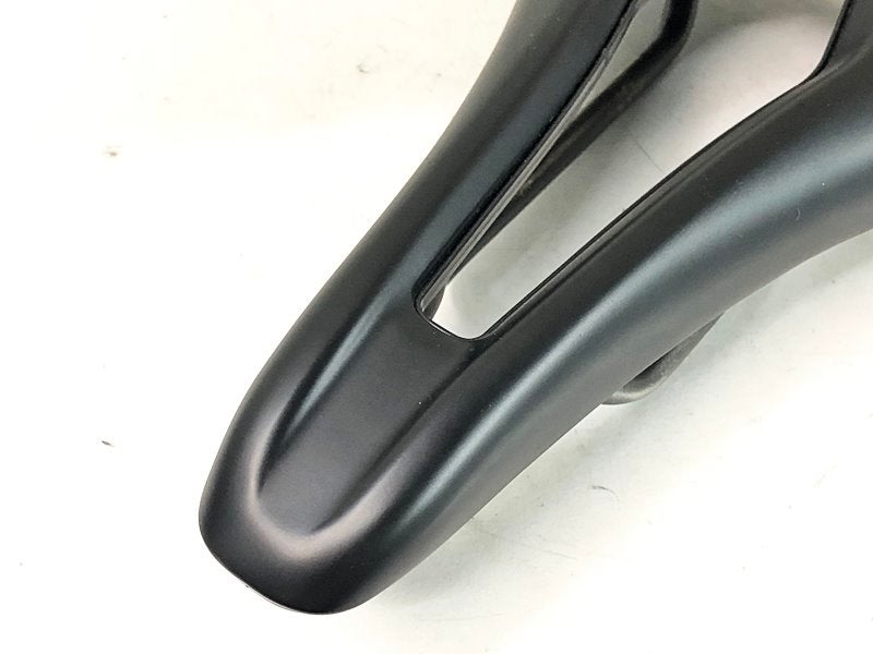 フィジーク FIZIK アルゴ ヴェント R3 ARGO VENTO R3 サドル