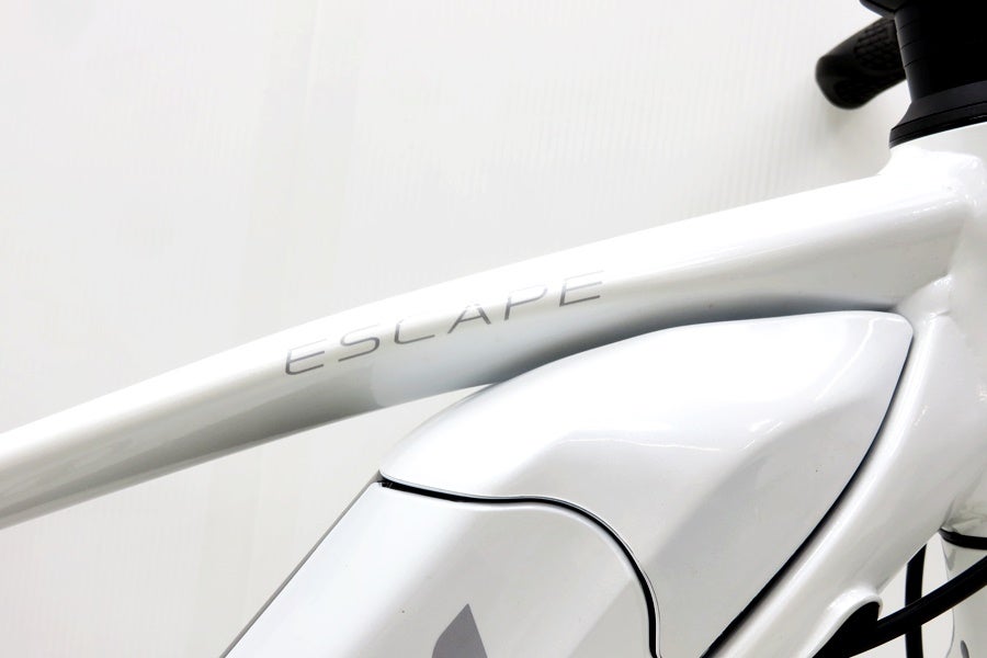 ジャイアント GIANT ESCAPE R W E+ 2025年購入モデル 電動アシスト