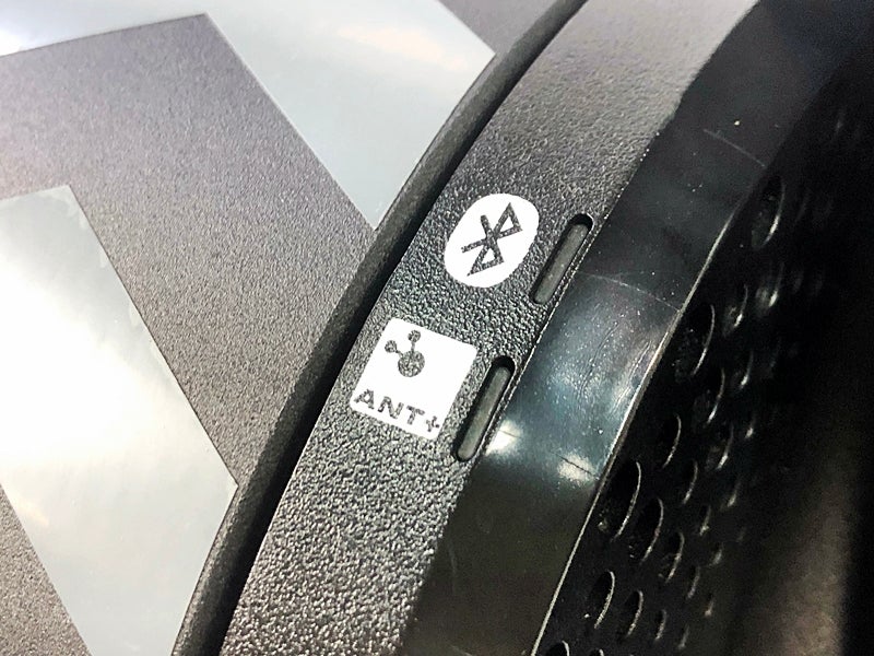 ワフー Wahoo キッカーコア KICKR CORE シマノフリー ローラー台