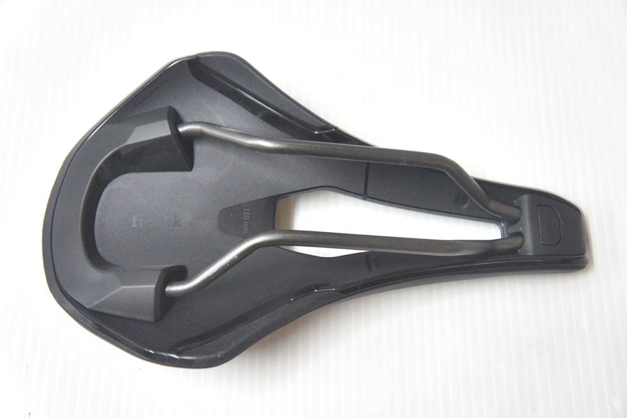 ▽▽美品 フィジーク FIZIK ARGO TEMPO R3 サドル 150mm Kiumレール