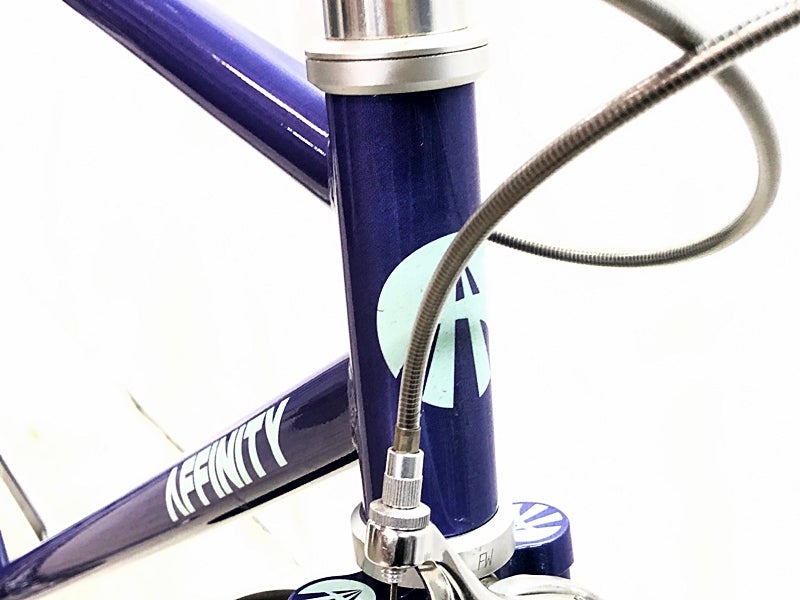 美品 アフィニティ AFFINITY メトロポリタン METROPOLITAN 2024年