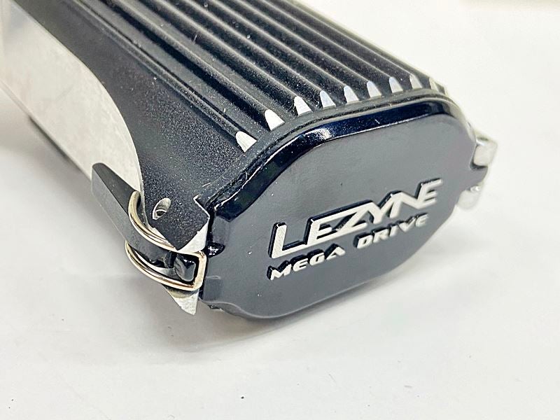 レザイン LEZYNE メガドライブ MEGA DRIVE LED フロントライト