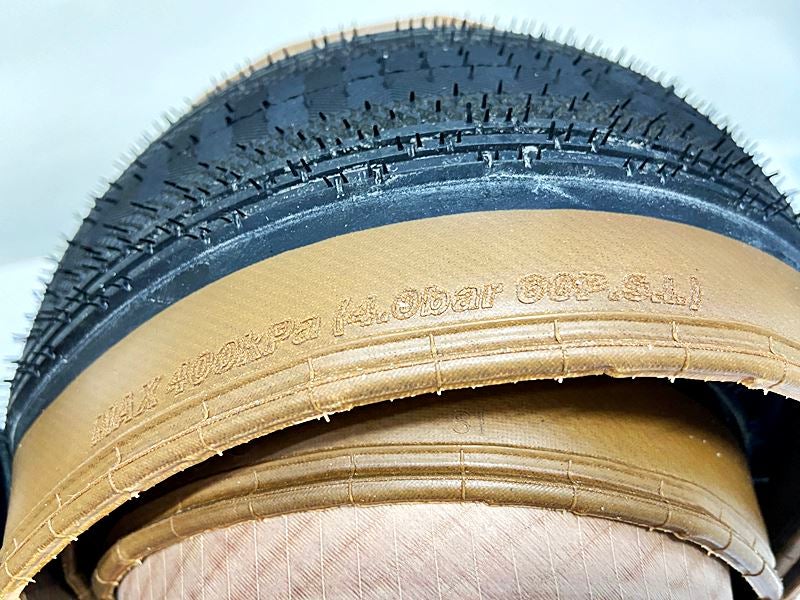 未使用品 パナレーサー PANARACER グラベルキング GRAVEL KING SS TLC