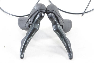 ◇◇シマノ SHIMANO ティアグラ TIAGRA ST-4700 シフター 左右セット 