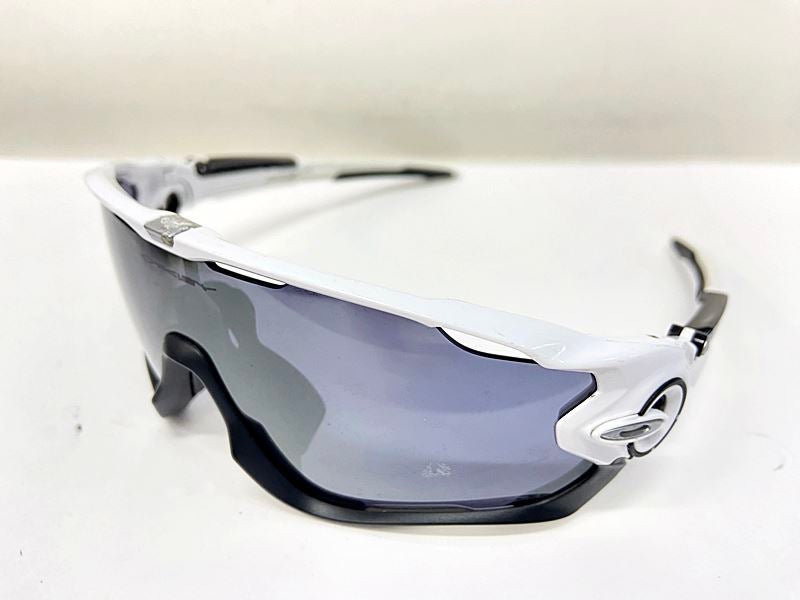 訳アリ オークリー OAKLEY JAWBREAKER サングラス