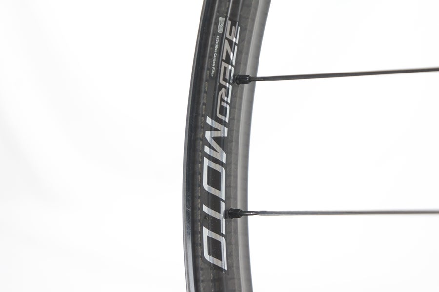 ◇◇未使用 ジップ ZIPP 3ZERO MOTO カーボン チューブレス ホイール