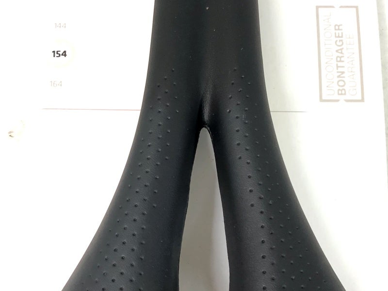 未使用品 ボントレガー BONTRAGER アジナ コンプ AJNA COMP SADDLE サドル