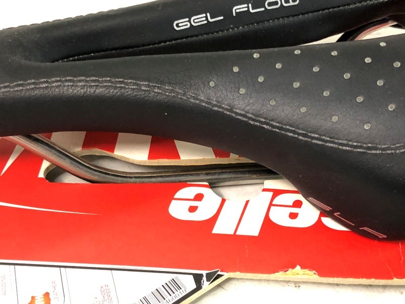 未使用品 セラ イタリア SELLE ITALIA SLR マックス ゲルフロー SLR