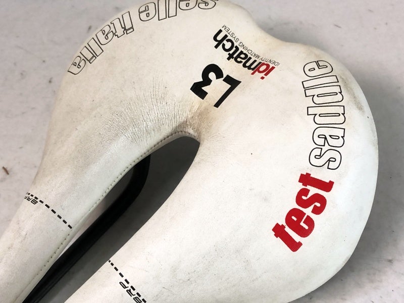 セラ イタリア SELLE ITALIA フライト スーパーフロー テストサドル L3