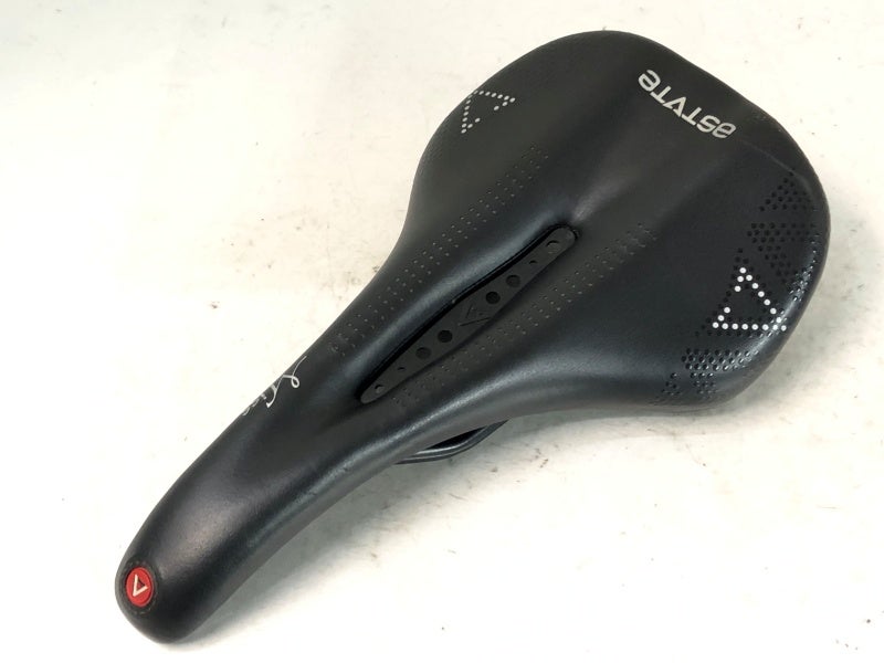 Astute ONE サドル アスチュート ASTUTE ミス ライン MISS LINE SADDLE サドル