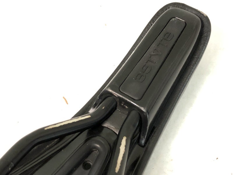 アスチュート ASTUTE ミス ライン MISS LINE SADDLE サドル