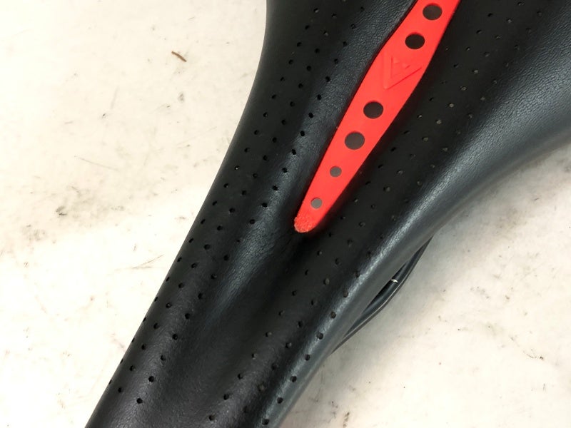 アスチュート ASTUTE スター ライン VT STAR LINE VT SADDLE サドル