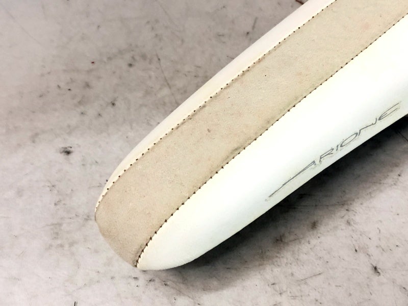 美品 フィジーク FIZIK アリオネ ARIONE サドル