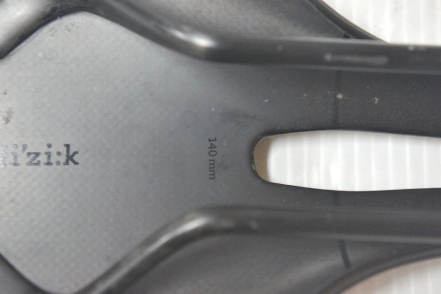 ▽▽フィジーク FIZIK VENTO ANTARES サドル 140mm カーボンレール
