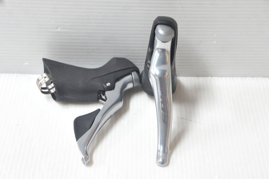 ▽▽シマノ SHIMANO 105 ST-R7000 シフトレバー STIレバー 左右セット