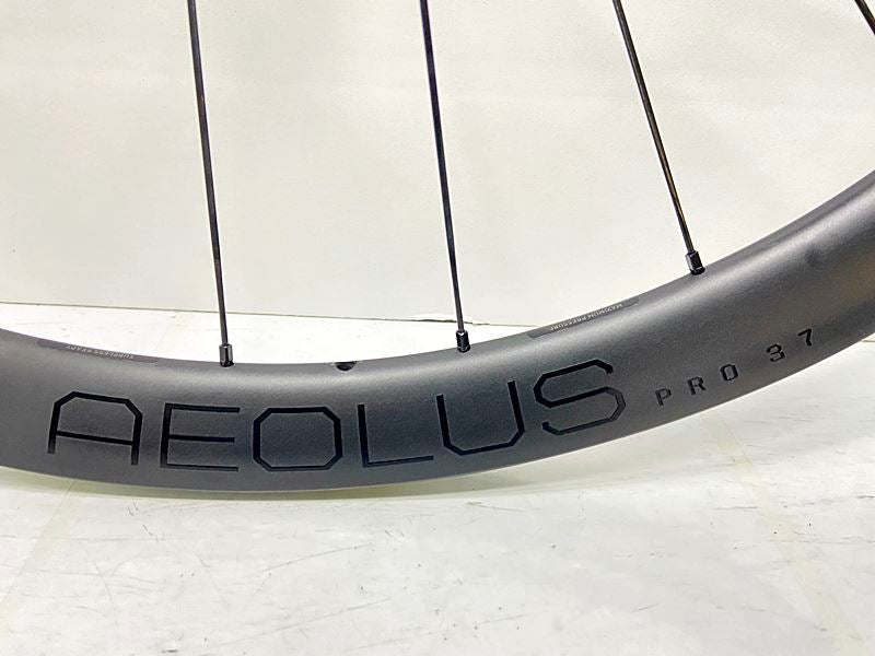ボントレガー BONTRAGER アイオロスプロ AEOLUS PRO 37 TLR ホイール