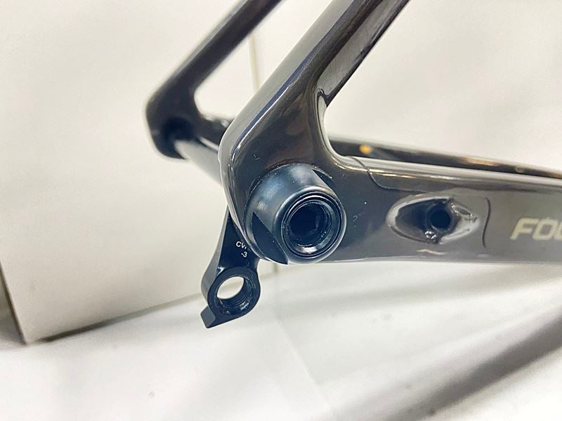 プライスダウン開始】超美品 フォーカス FOCUS イザルコマックス