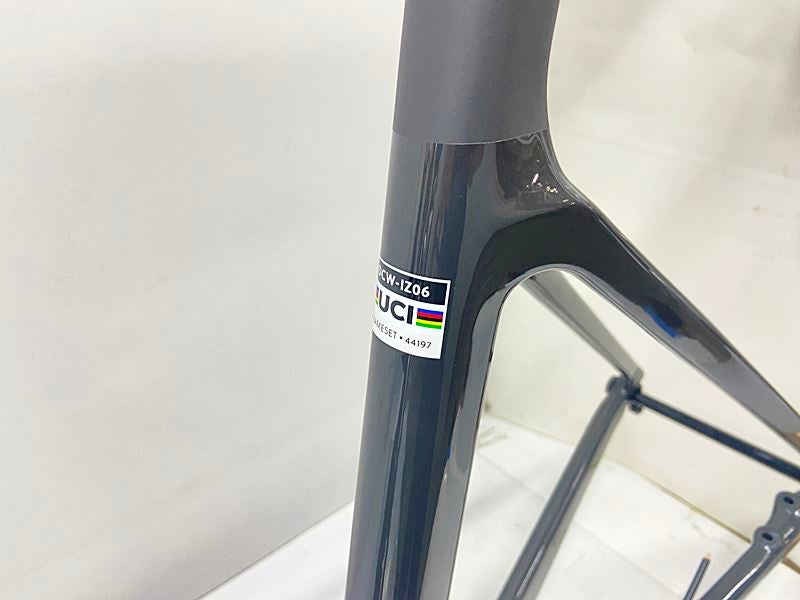 プライスダウン開始】超美品 フォーカス FOCUS イザルコマックス