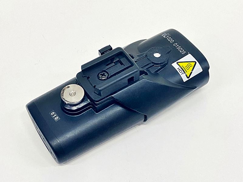美品 キャットアイ CATEYE ボルト VOLT1700 フロントライト 点灯確認済み