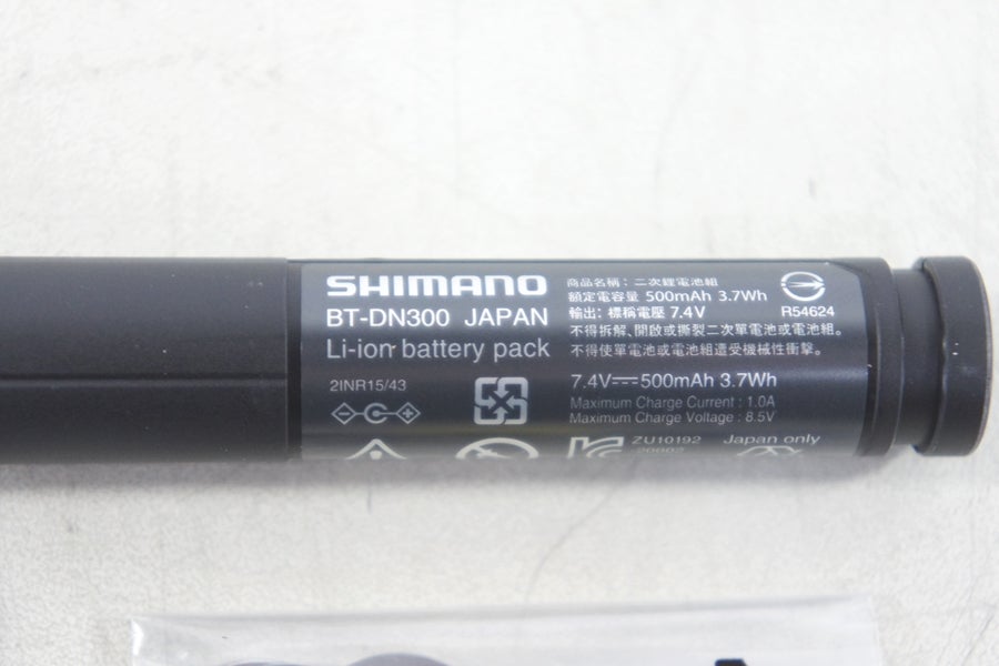 ◇◇未使用 シマノ SHIMANO Di2 BT-DN300 バッテリー SD300 内蔵