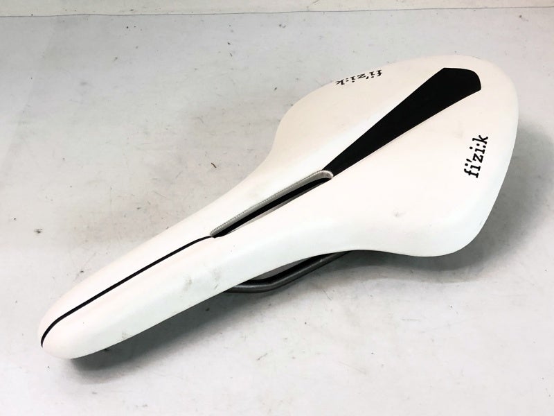 フィジーク FIZIK アリオネ R3 オープン ARIONE R3 OPEN SADDLE サドル