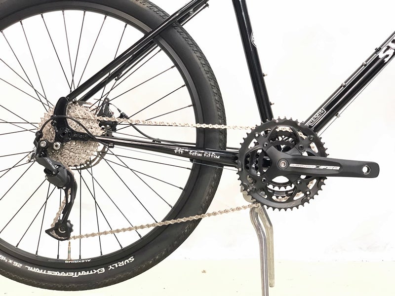 サーリー SURLY ディスクトラッカー DISC TRUCKER 2025年 ALIVIO 26