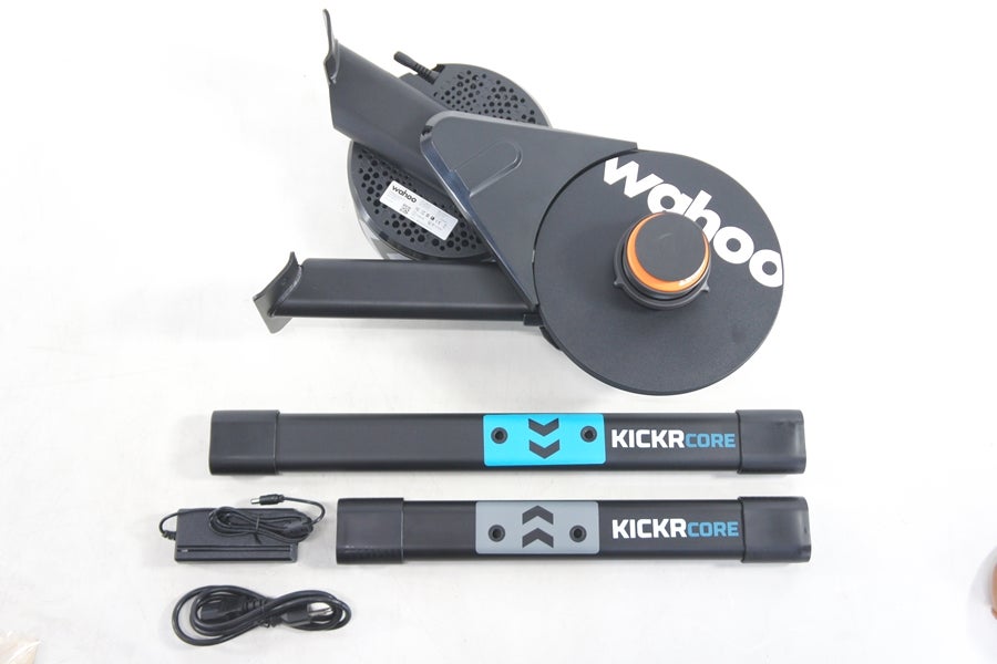 Wahoo KICKR CORE 固定ローラー Wahoo KICKR CORE 固定ローラー 車