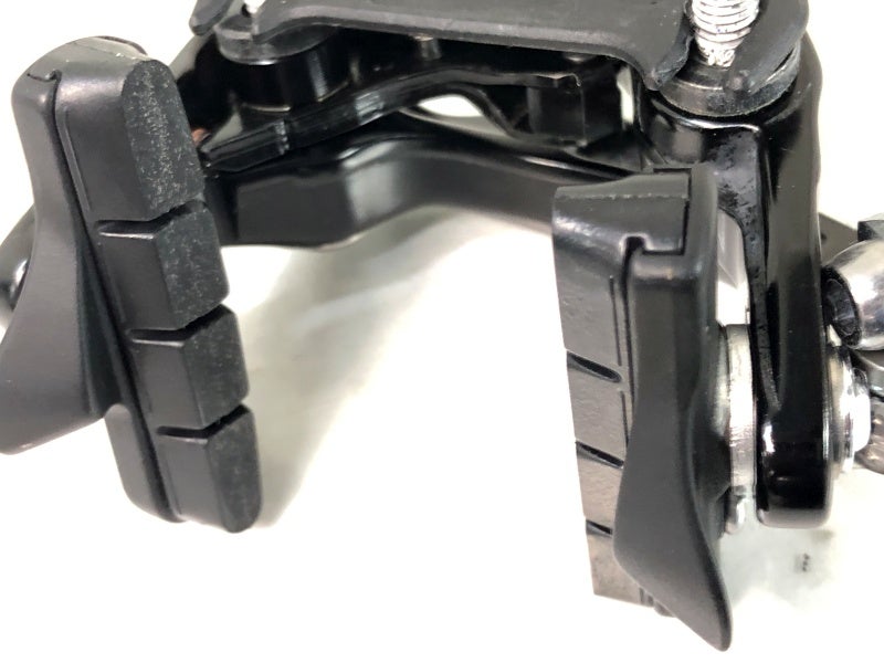 シマノ SHIMANO 105 BR-R7010-F キャリパーブレーキ片側のみ 〇