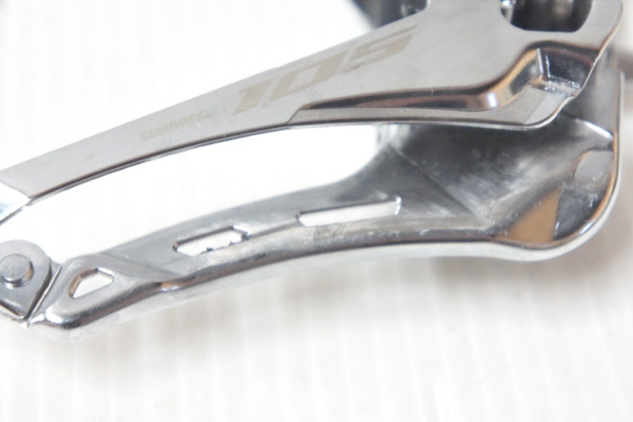 ▽▽シマノ SHIMANO 105 Di2 FD-R7150 電動Di2 フロントディレイラー