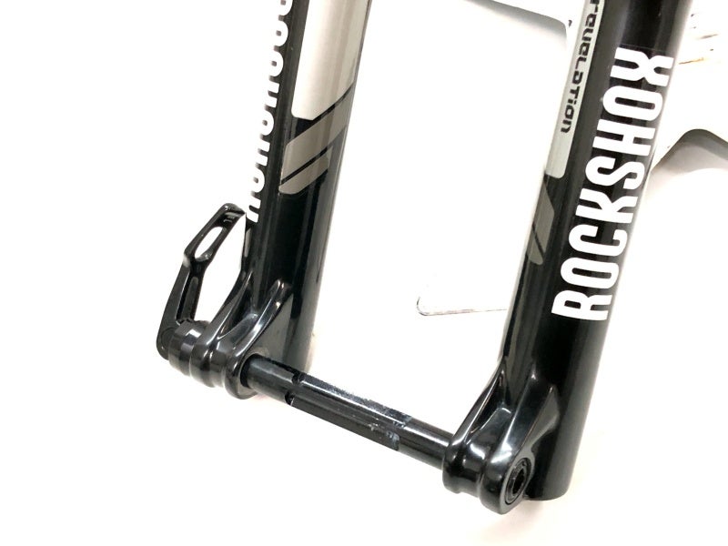 ROCKSHOX REVELATION 27.5インチ用サスペンションフォーク ロックショックス ROCKSHOCKS サスペンションフォーク レベレーション