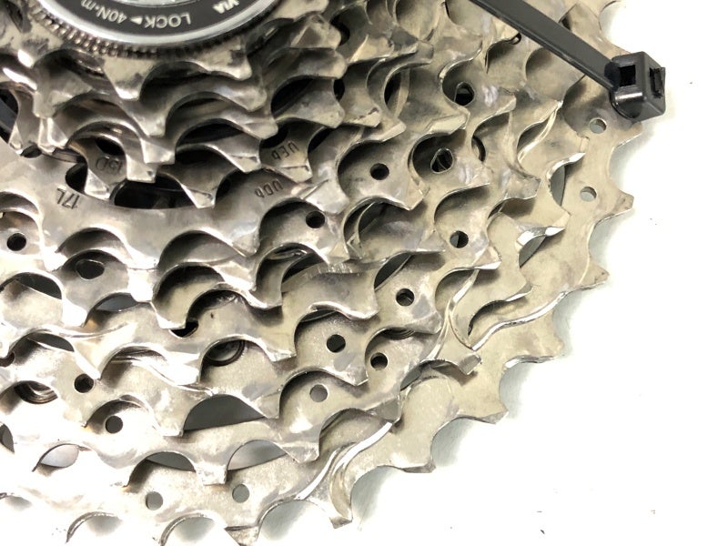 シマノ SHIMANO 105 CS-R7100 11-34T スプロケット 〇