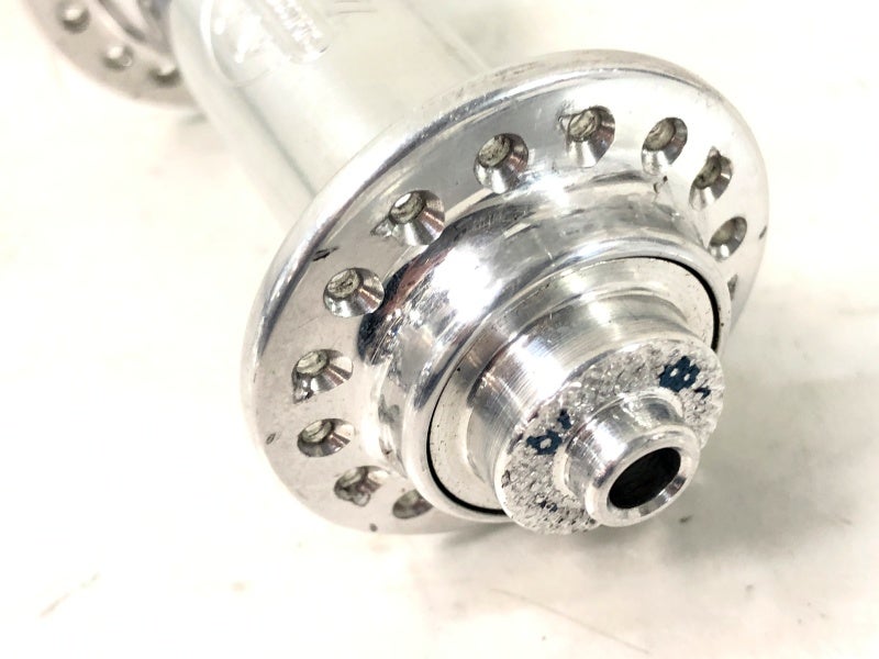 ホワイトインダストリーズ WHITE INDUSTRIES T11 フロントハブ T11