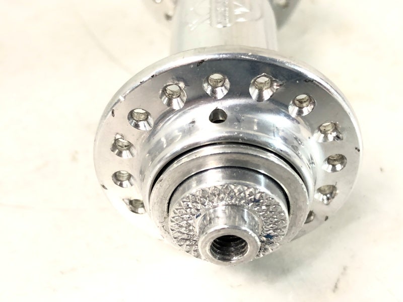 ホワイトインダストリーズ WHITE INDUSTRIES T11 フロントハブ T11