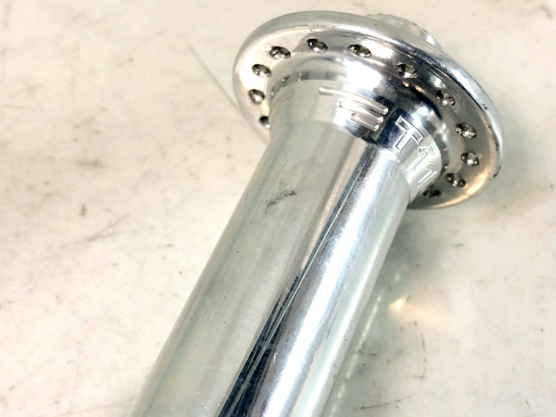 ホワイトインダストリーズ WHITE INDUSTRIES T11 フロントハブ T11