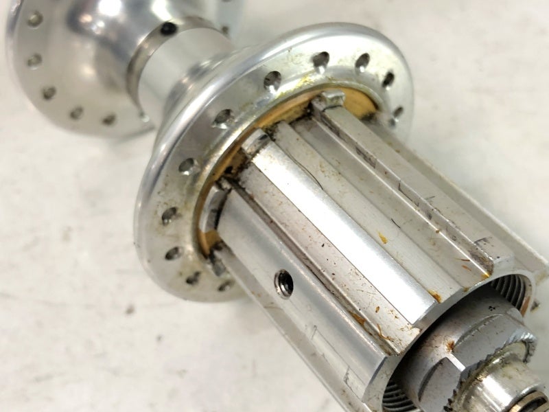 カンパニョーロ CAMPAGNOLO レコード リアハブ RECORD REAR HUB 32H/130mm